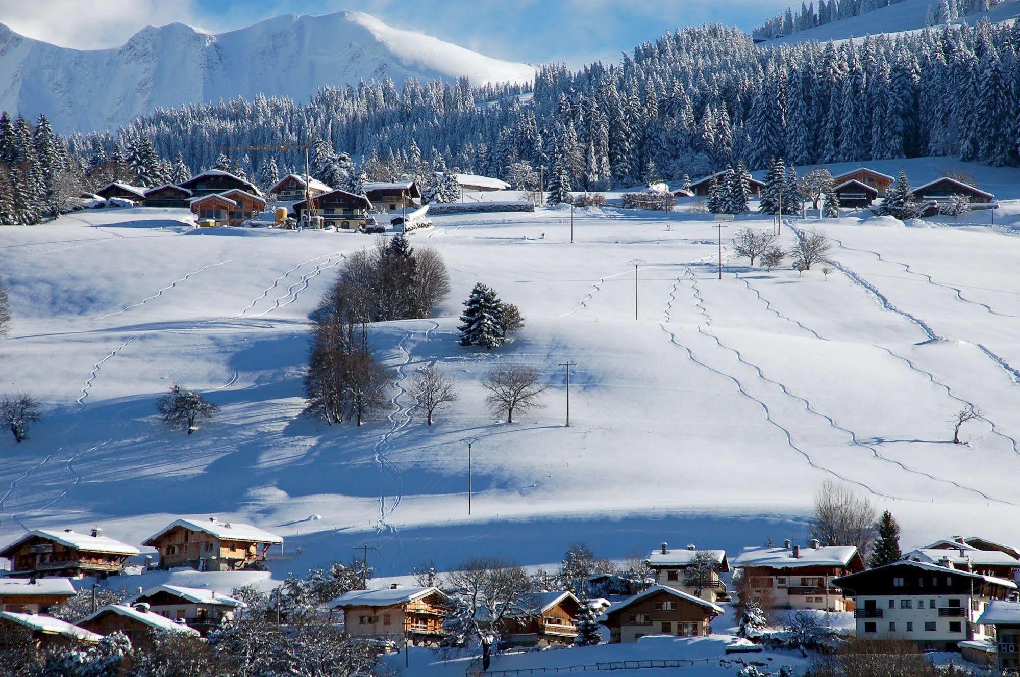 Hotel Le Caprice Des Neiges كومْبلو المظهر الخارجي الصورة